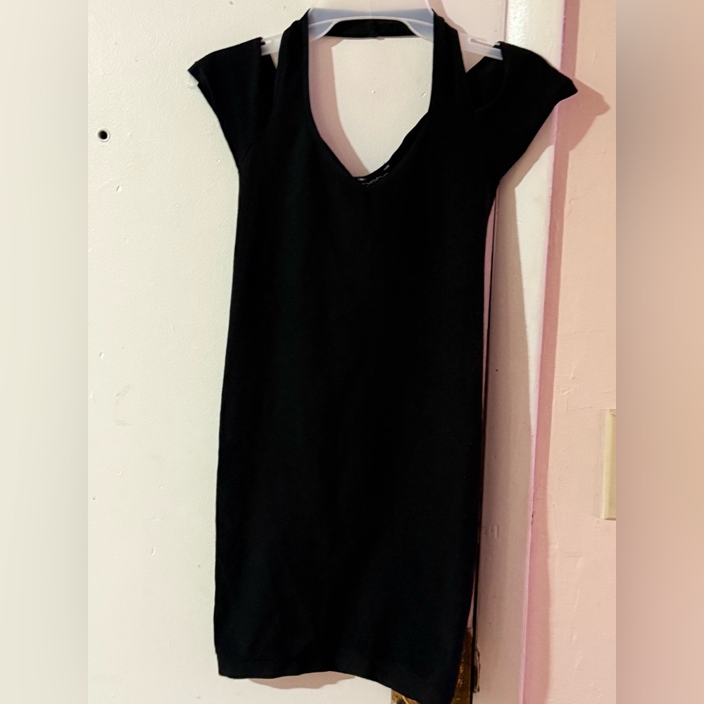 💚💚💚Bebe Classic Black Tee